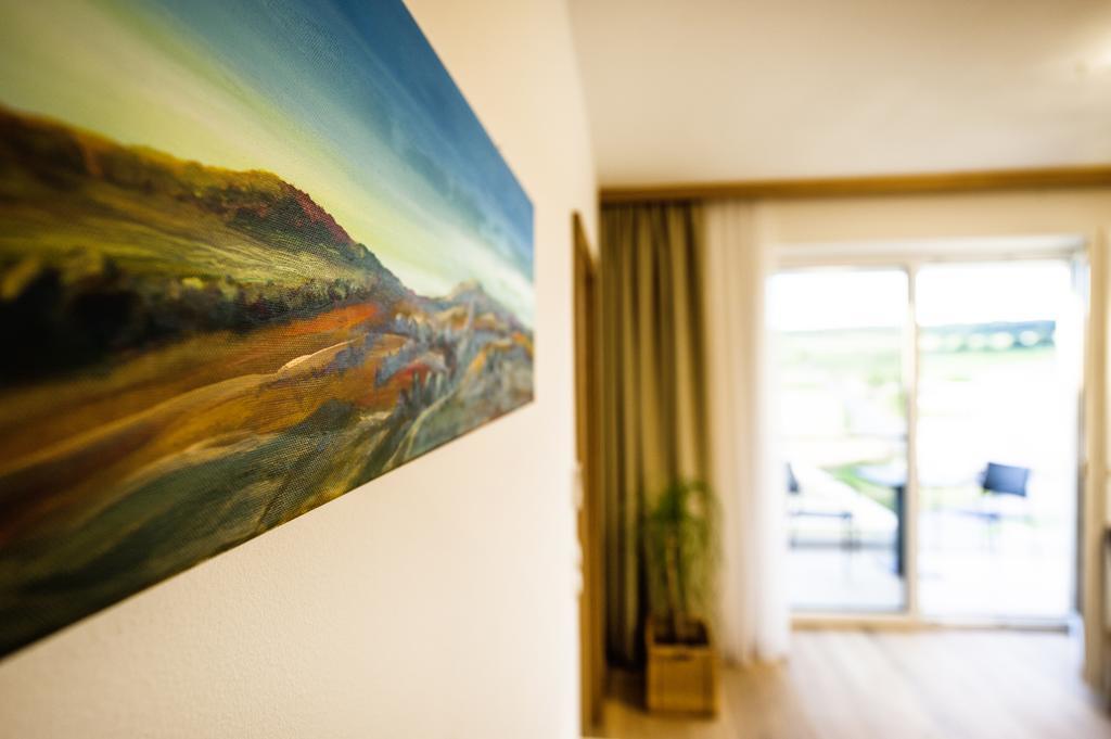 Gut Leithaberg Hotel Jois Exterior photo